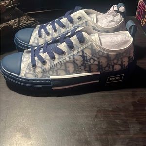 COPY - Dior Sneakers